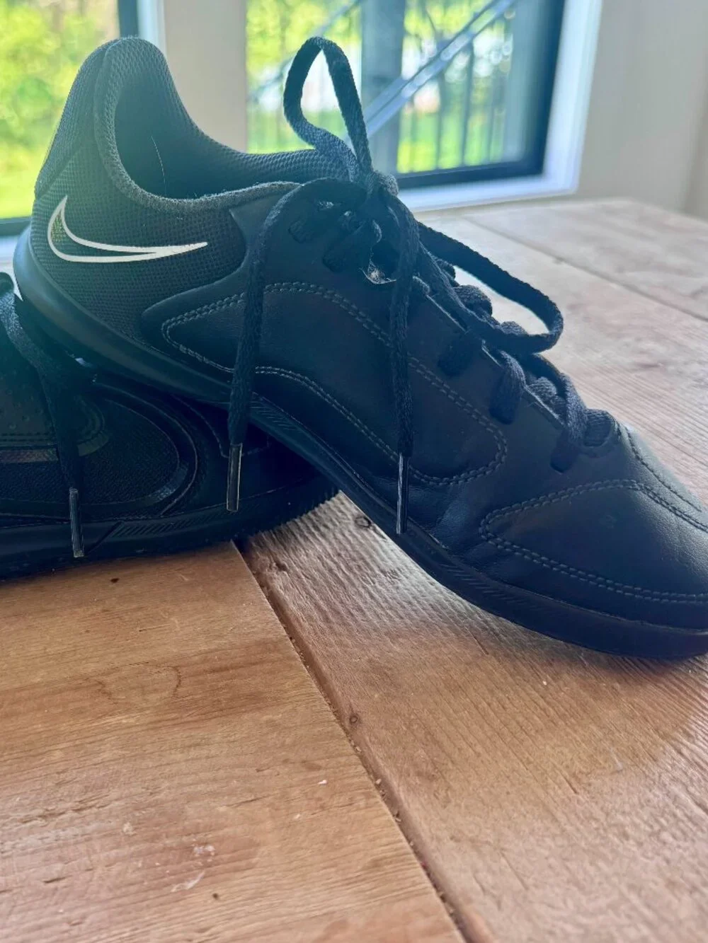 Nike Tiempo youth indoor soccer shoes